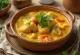 Klassische Moqueca mit Fisch, Kokosmilch und Gemüse