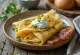 Frisch gebackene Schafskäse-Pfannkuchen
