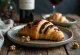 Servierte Portwein-Croissants
