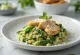 Hähnchenbrust mit Spinat-Risotto serviert