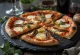Dünne knusprige Pizza Romana