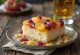 Glutenfreie Obsttorte elegant serviert
