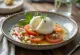 Burrata mit Knoblauchöl, Tomaten und Salat